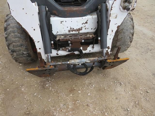 Image of Bobcat S570 equipment image 2