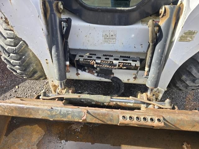 Image of Bobcat S570 equipment image 3