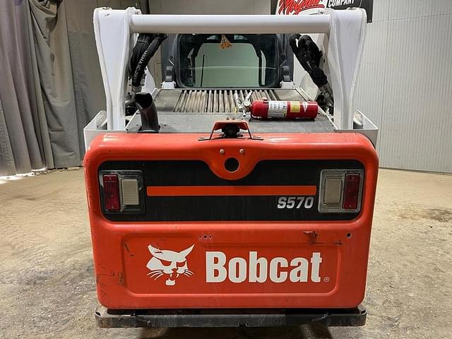 Image of Bobcat S570 equipment image 3