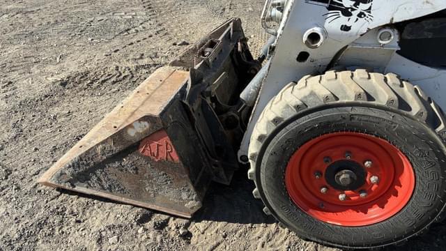 Image of Bobcat S570 equipment image 4
