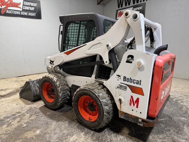 Image of Bobcat S590 equipment image 2