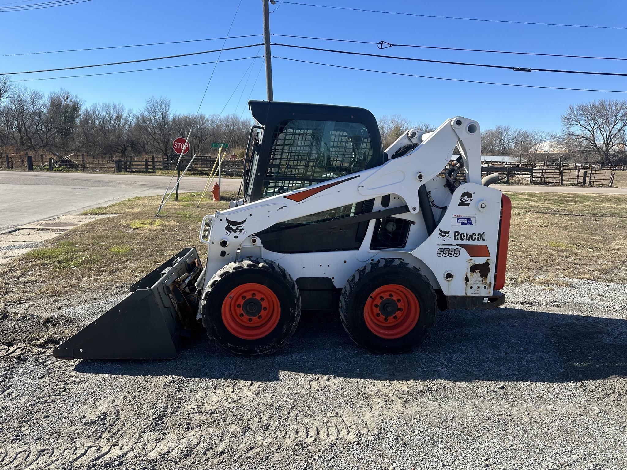 Main image Bobcat S595