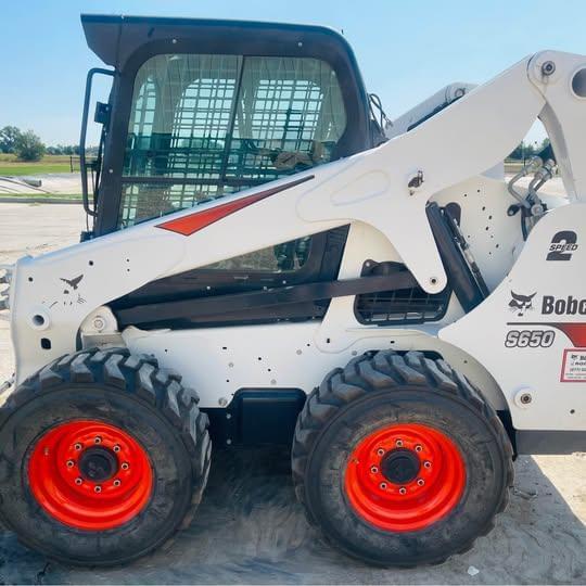 Image of Bobcat S650 equipment image 4