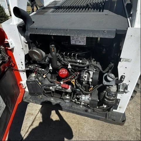 Image of Bobcat S650 equipment image 4