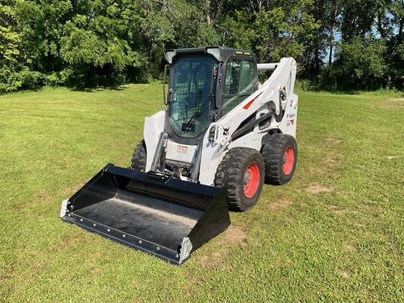 2019 Bobcat S740 Equipment Image0