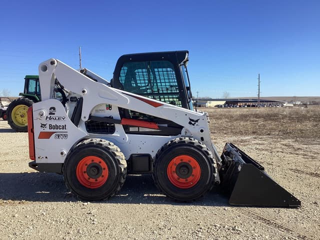 Image of Bobcat S770 equipment image 1
