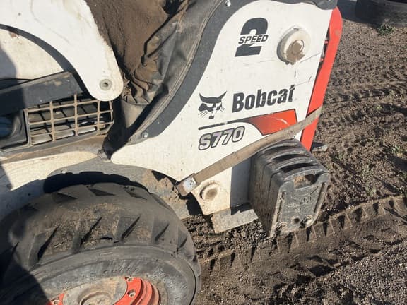 Image of Bobcat S770 equipment image 2