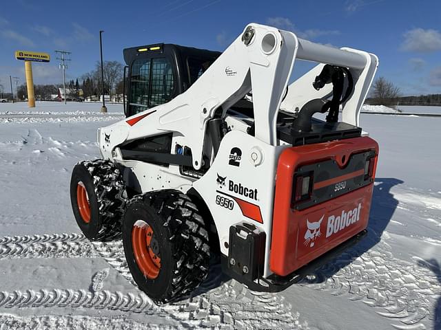 Image of Bobcat S850 equipment image 2