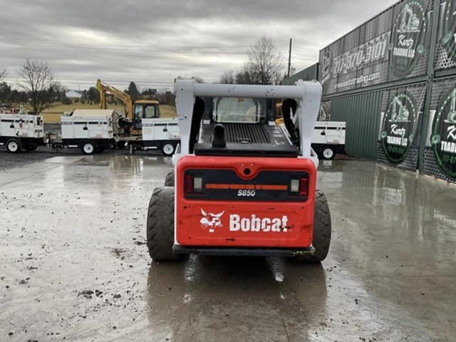 Image of Bobcat S850 equipment image 2
