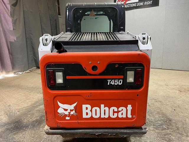 Image of Bobcat T450 equipment image 3