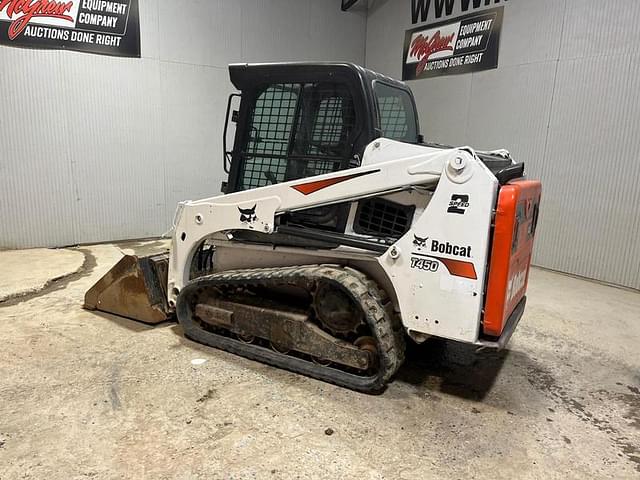 Image of Bobcat T450 equipment image 2