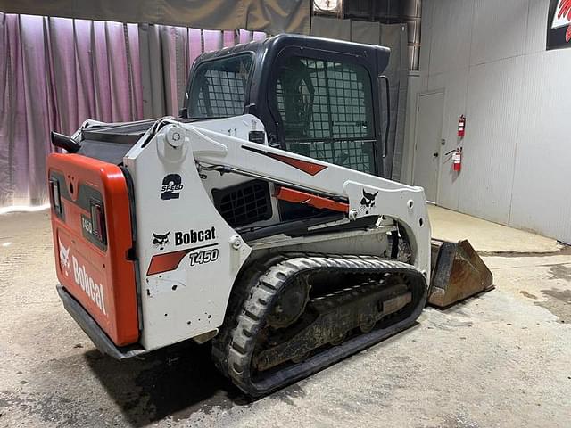Image of Bobcat T450 equipment image 4