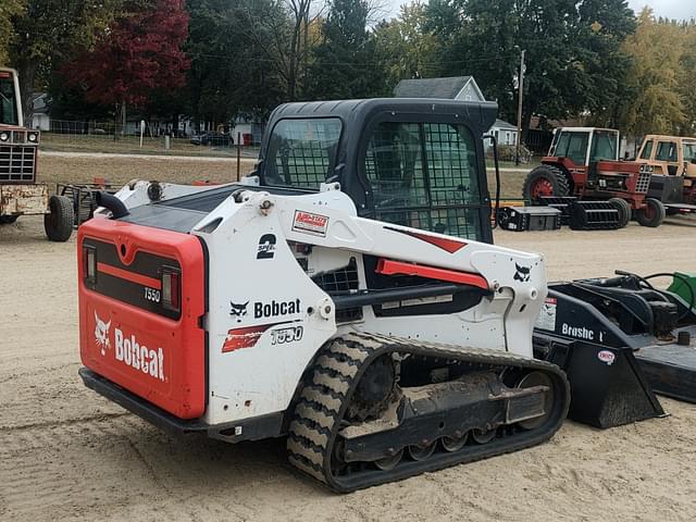 Image of Bobcat T550 equipment image 4