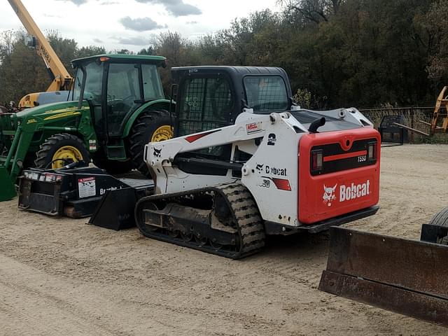 Image of Bobcat T550 equipment image 2