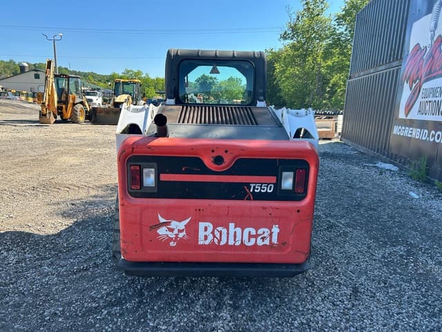 Image of Bobcat T550 equipment image 2