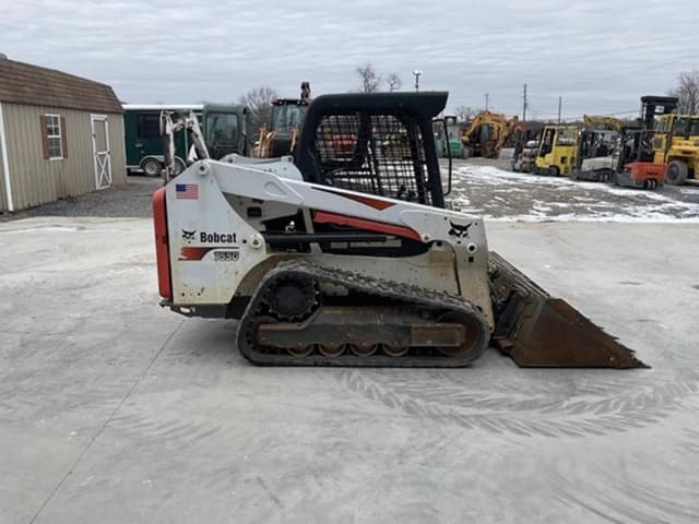 Image of Bobcat T550 equipment image 4