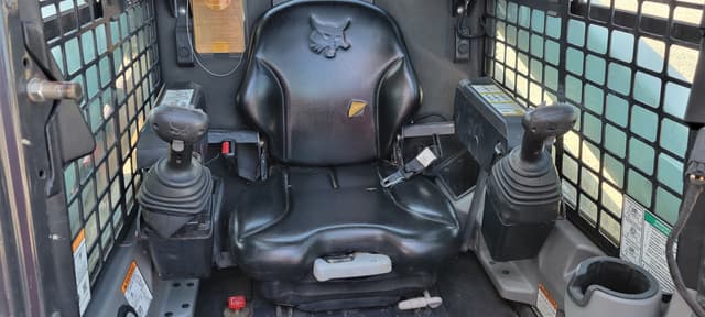 Image of Bobcat T595 equipment image 3