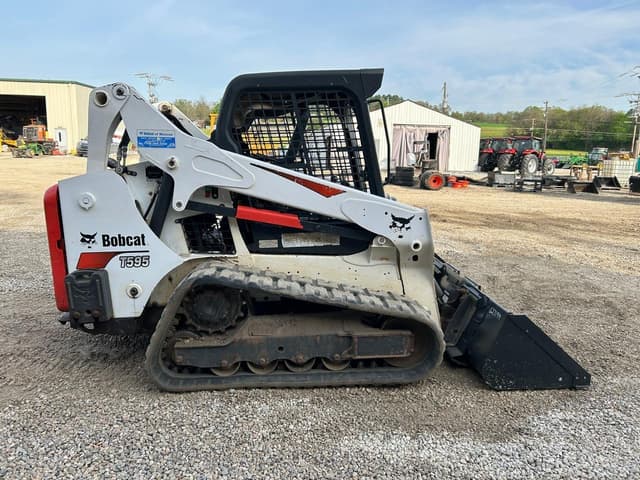 Image of Bobcat T595 equipment image 4