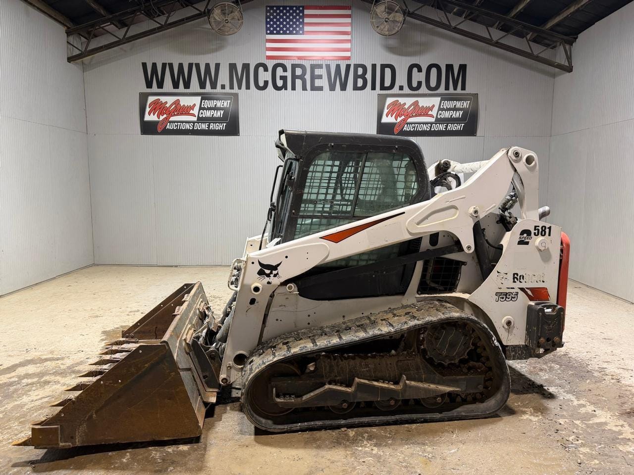 2019 Bobcat T595 Equipment Image0