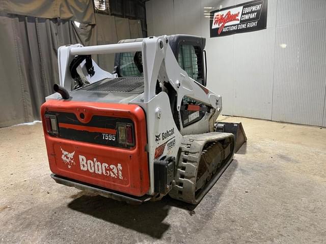 Image of Bobcat T595 equipment image 4