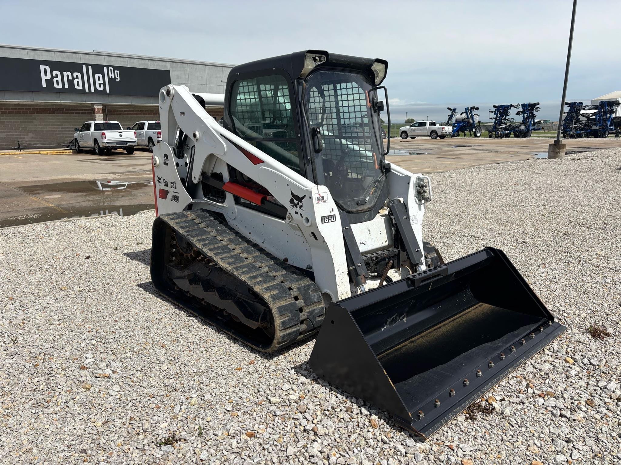 Main image Bobcat T650