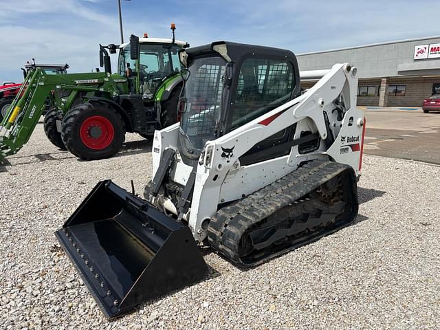 Image of Bobcat T650 equipment image 3