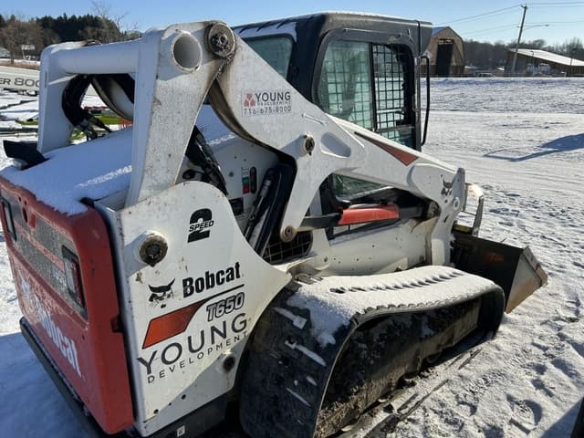 Image of Bobcat T650 equipment image 2