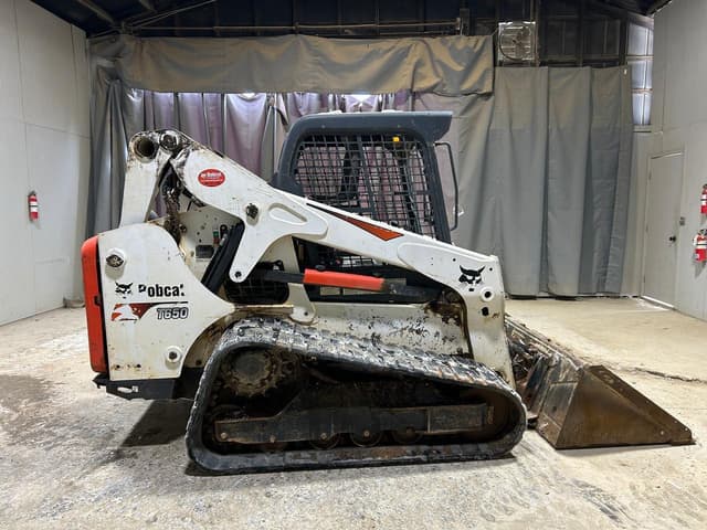 Image of Bobcat T650 equipment image 4
