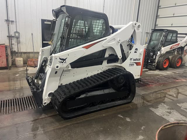 Image of Bobcat T650 equipment image 2