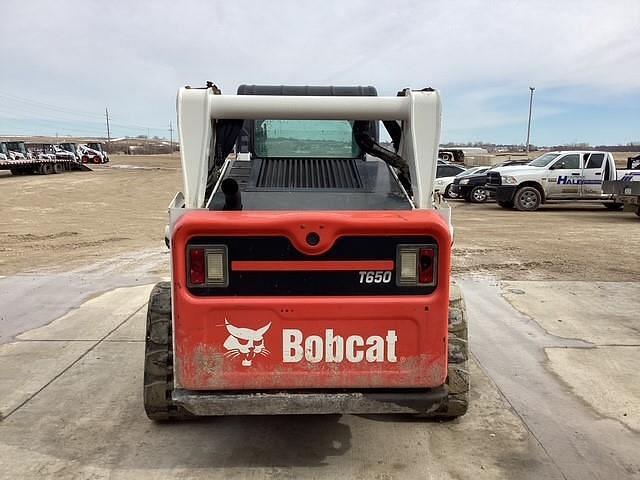 Image of Bobcat T650 equipment image 3