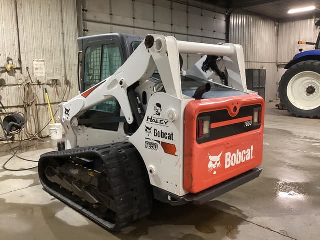 Image of Bobcat T650 equipment image 4