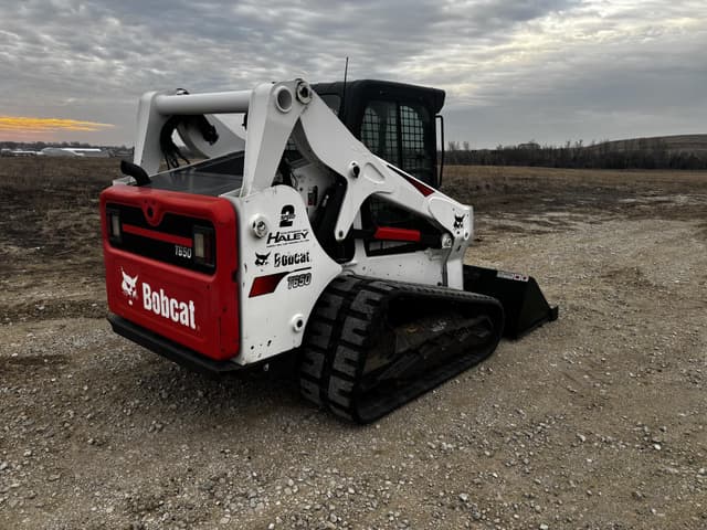 Image of Bobcat T650 equipment image 4