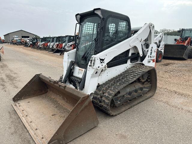 Image of Bobcat T650 equipment image 3