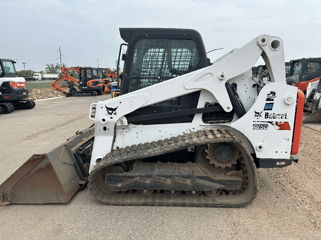 Image of Bobcat T650 equipment image 4