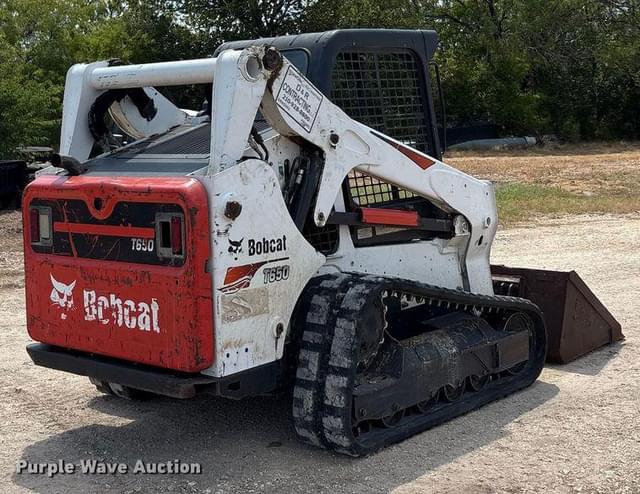 Image of Bobcat T650 equipment image 4
