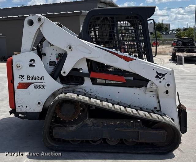 Image of Bobcat T650 equipment image 3