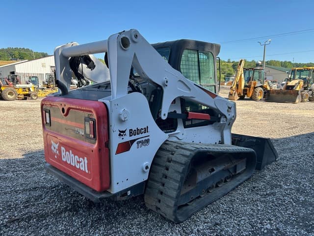 Image of Bobcat T740 equipment image 3