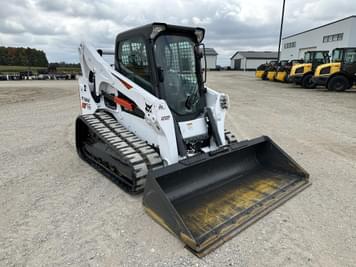 Main image Bobcat T740