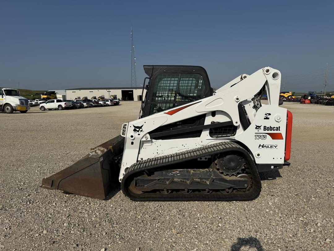 Image of Bobcat T740 Primary image