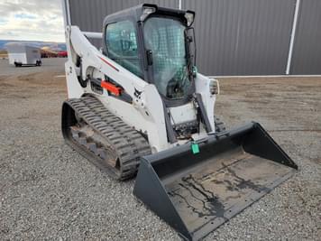 Main image Bobcat T740