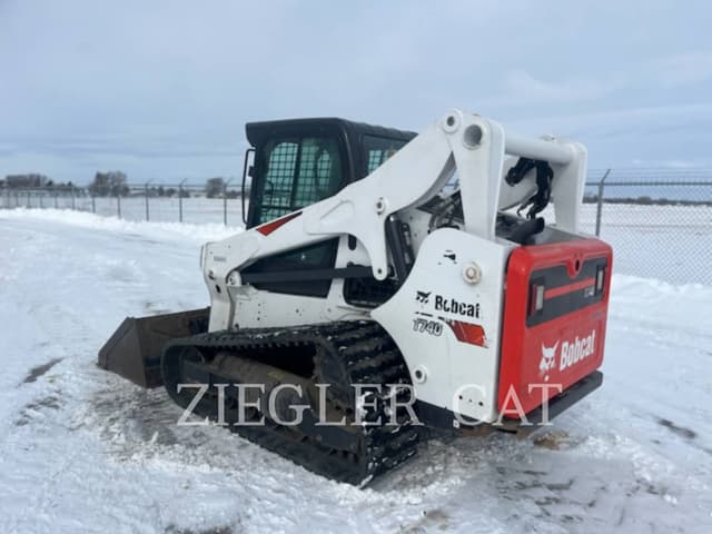 Image of Bobcat T740 equipment image 3