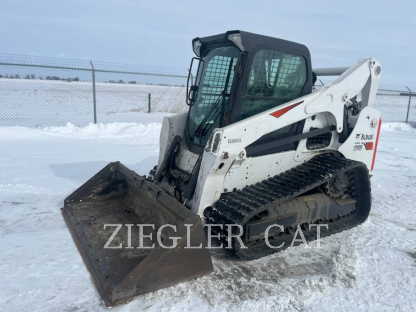 2019 Bobcat T740 Equipment Image0