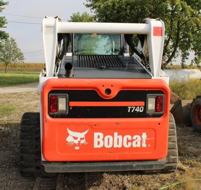 Image of Bobcat T740 equipment image 4