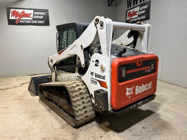 Image of Bobcat T740 equipment image 2