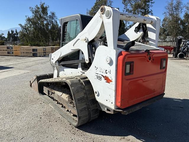 Image of Bobcat T740 equipment image 3
