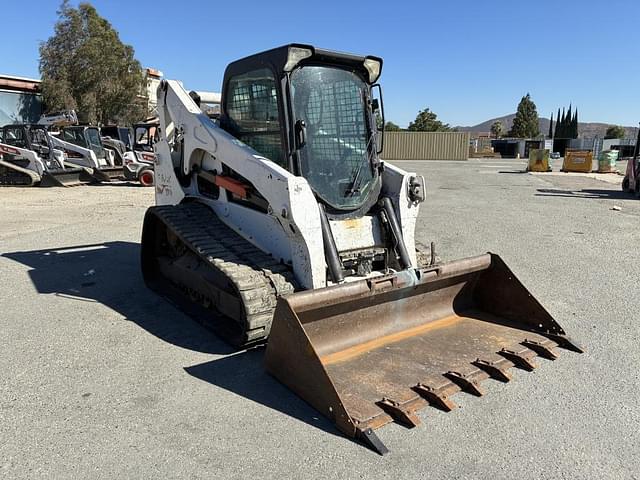 Image of Bobcat T740 equipment image 1