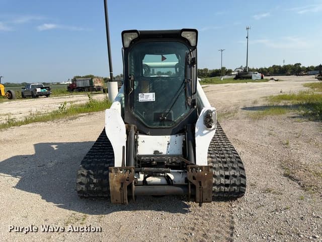 Image of Bobcat T740 equipment image 1