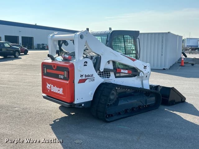 Image of Bobcat T740 equipment image 4