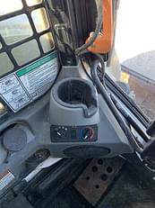 Main image Bobcat T770 8