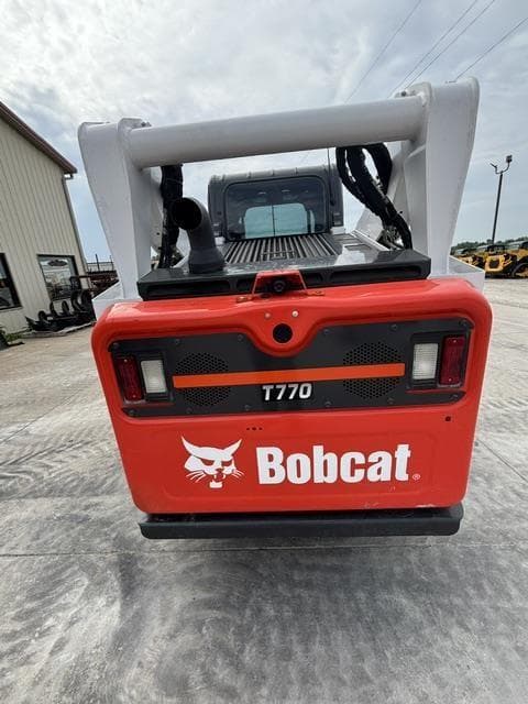 Image of Bobcat T770 equipment image 2
